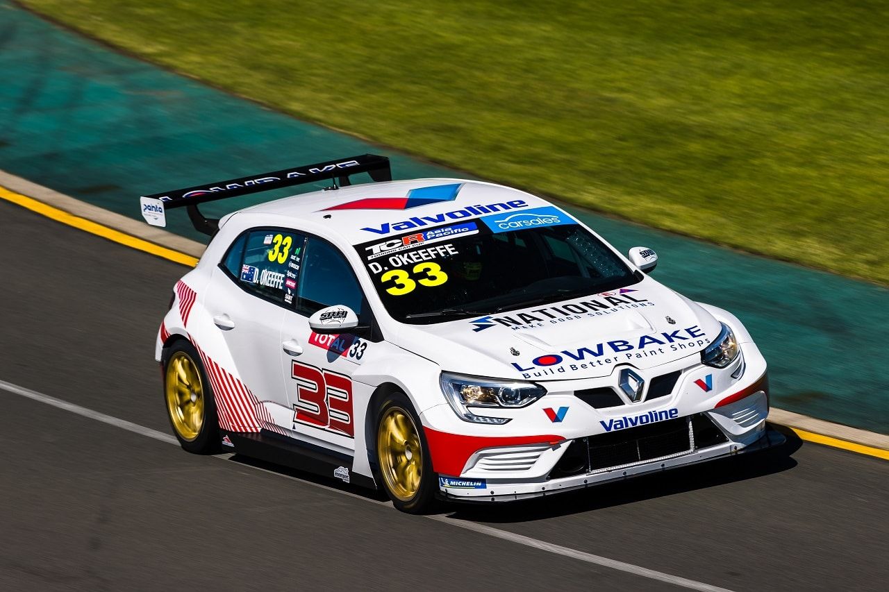 Dylan O’Keeffe’s white #33 Renault Megane RS TCR car with Lowbake and Valvoline livery on track at Albert Park
